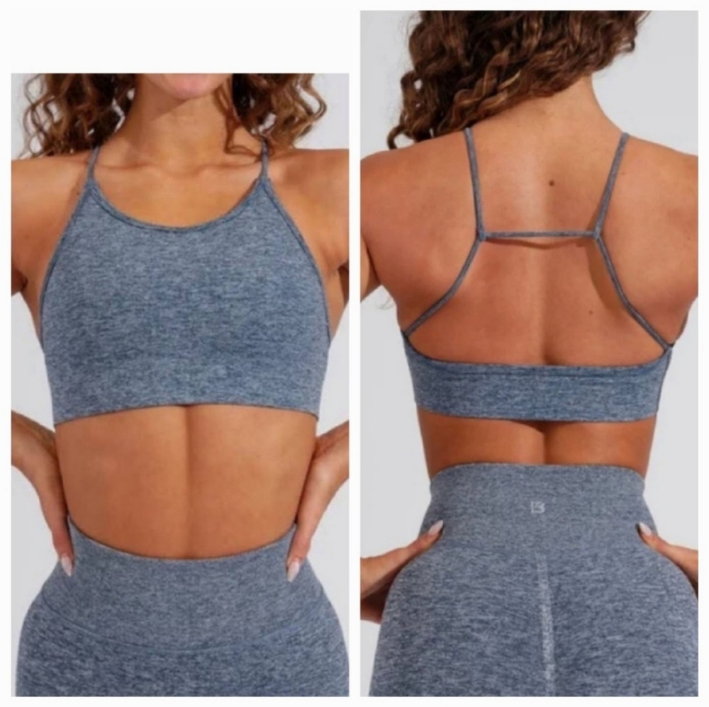 Buffbunny Seamless Sports Bra Size Medium 💙✨💙 great preowned condition!